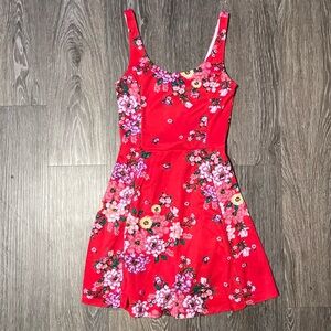 H&M Red Floral Patterned Dress